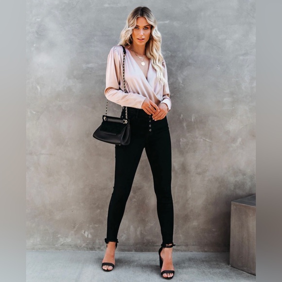 NWT Vici Ivette Satin Drape Bodysuit in Champagne Sz Medium - Picture 2 of 9